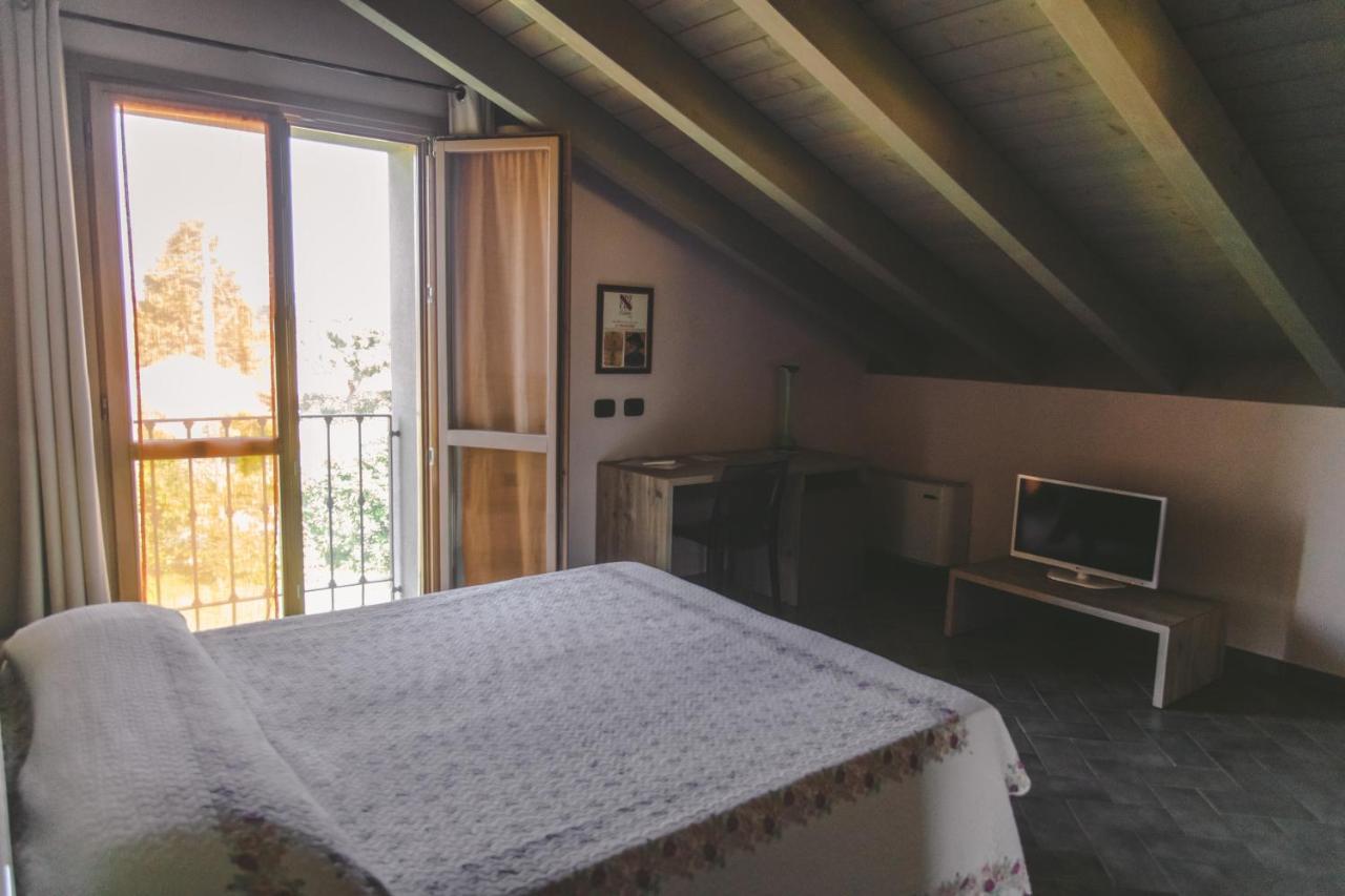 Agriturismo Bassanine Monticelli dʼOngina エクステリア 写真